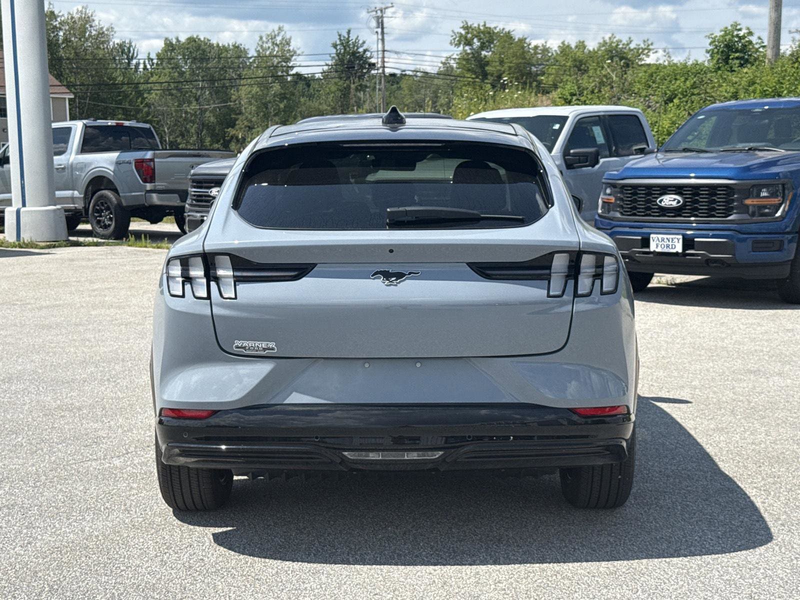 2025 Ford Mustang Mach-E Premium - Photo 6