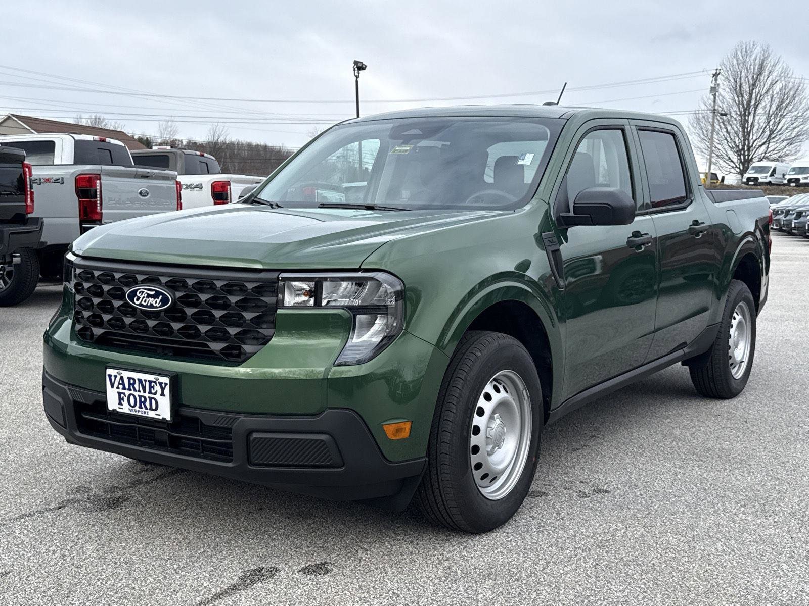 2025 Ford Maverick XL's photo