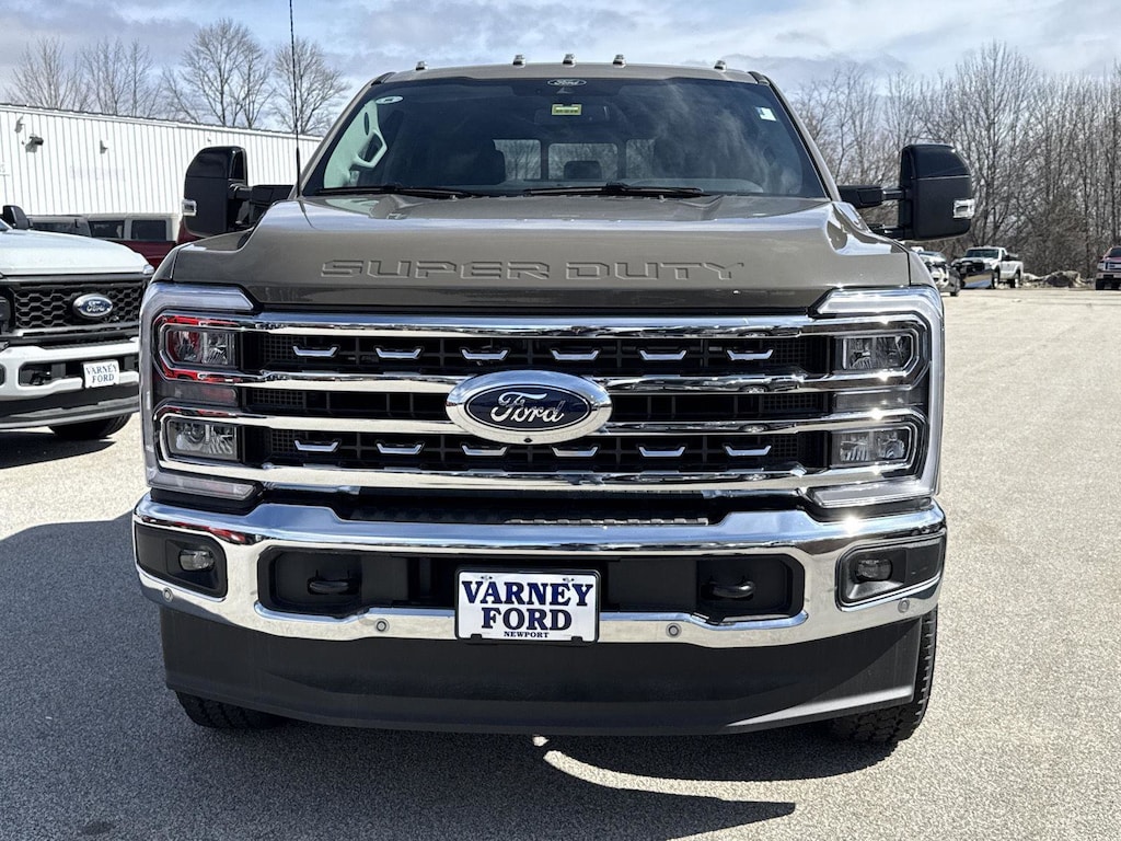 New 2026 Ford Super Duty F-350 SRW LARIAT Truck Crew Cab