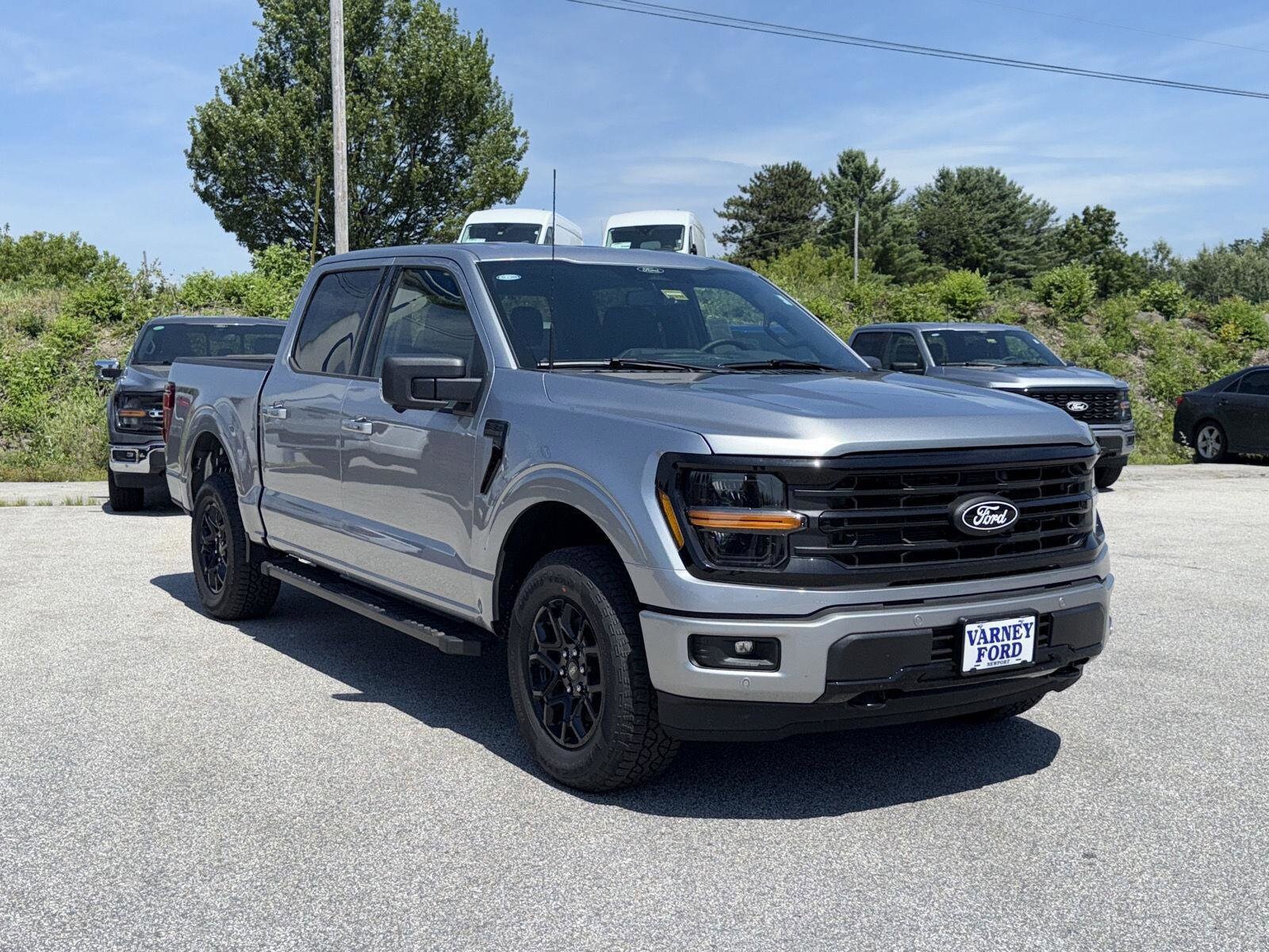 2025 Ford F-150 XLT photo 3