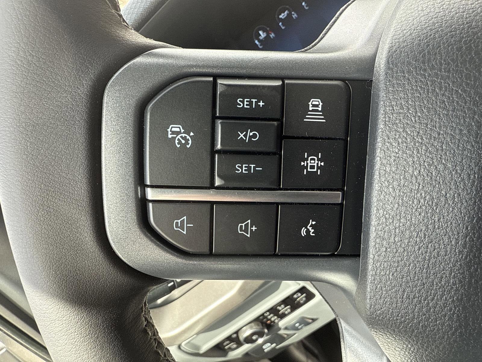 2025 Ford F-150 XLT - Photo 26