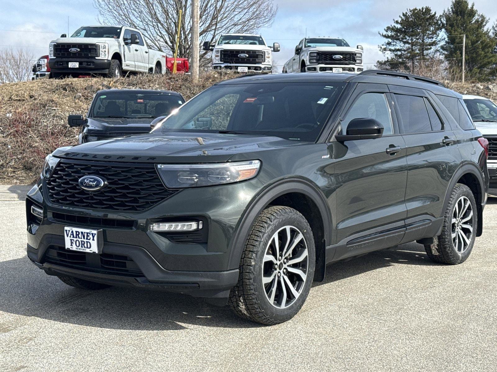 2023 Ford Explorer ST-LINE 4WD's photo