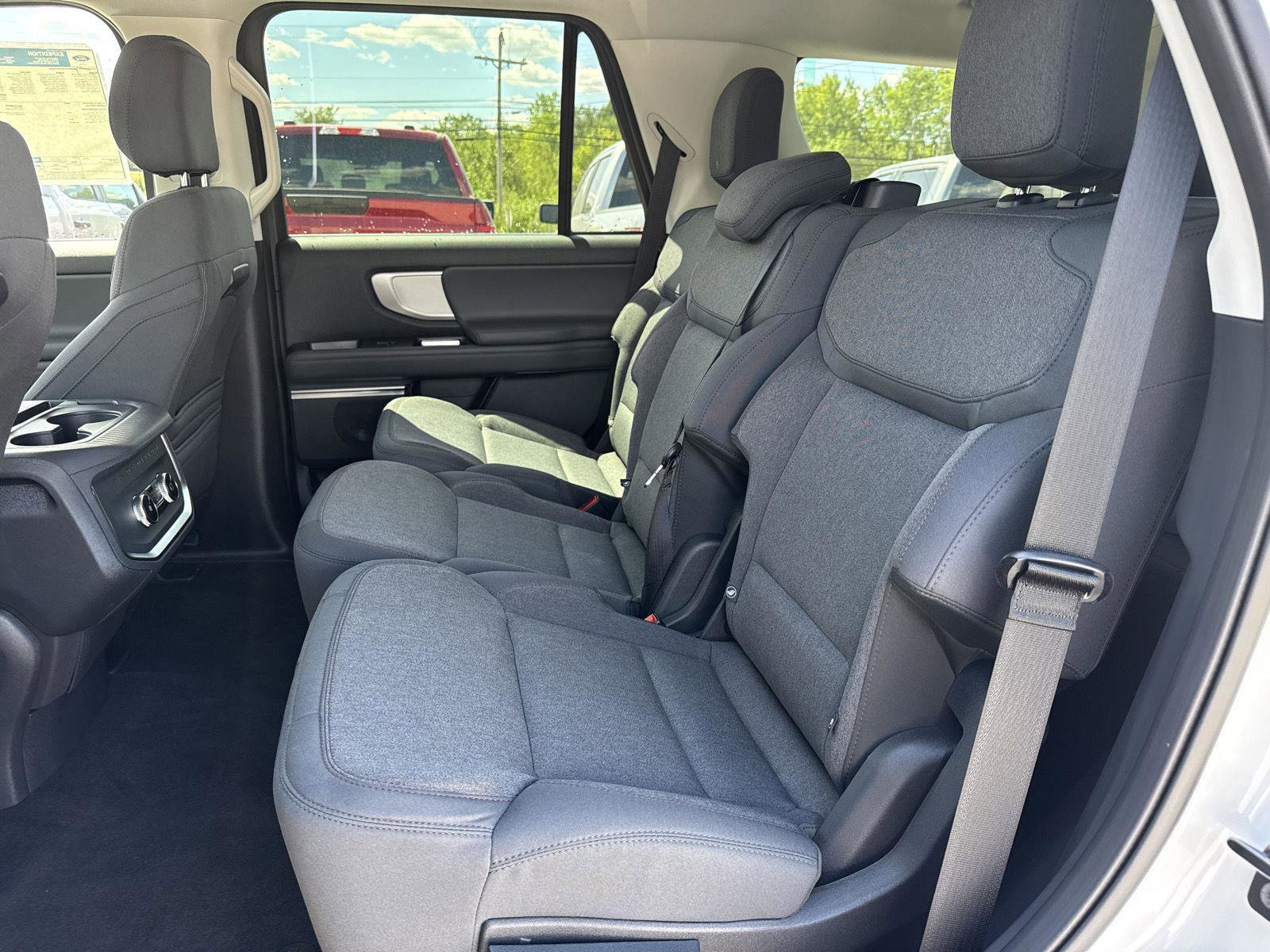 2025 Ford Expedition Active - Photo 11