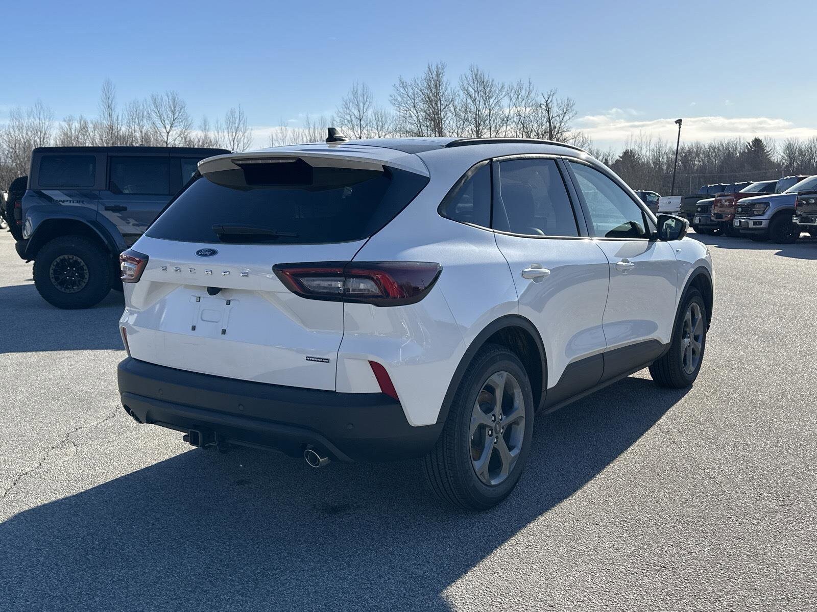 2025 Ford Escape ST-Line Select photo 4