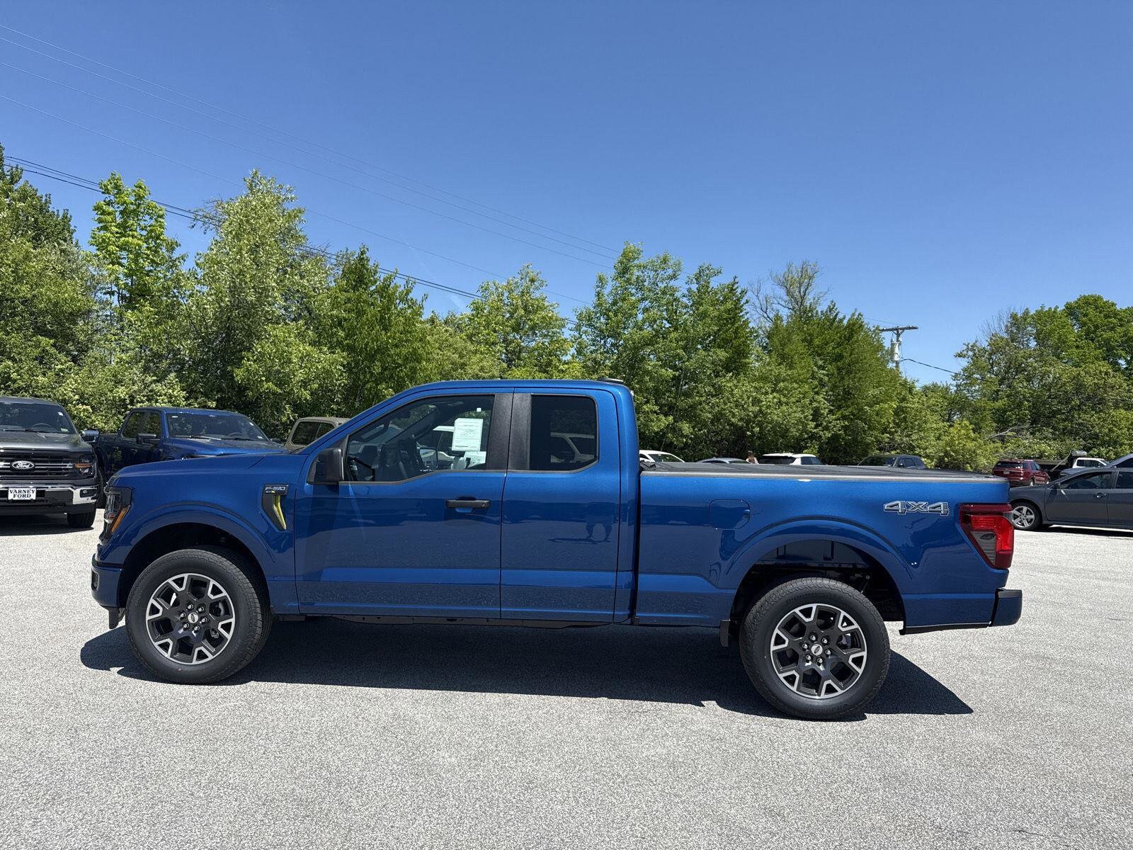 2025 Ford F-150 STX photo 4