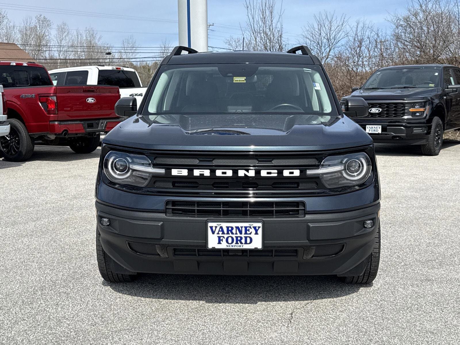 2021 Ford Bronco Sport Outer Banks photo 2