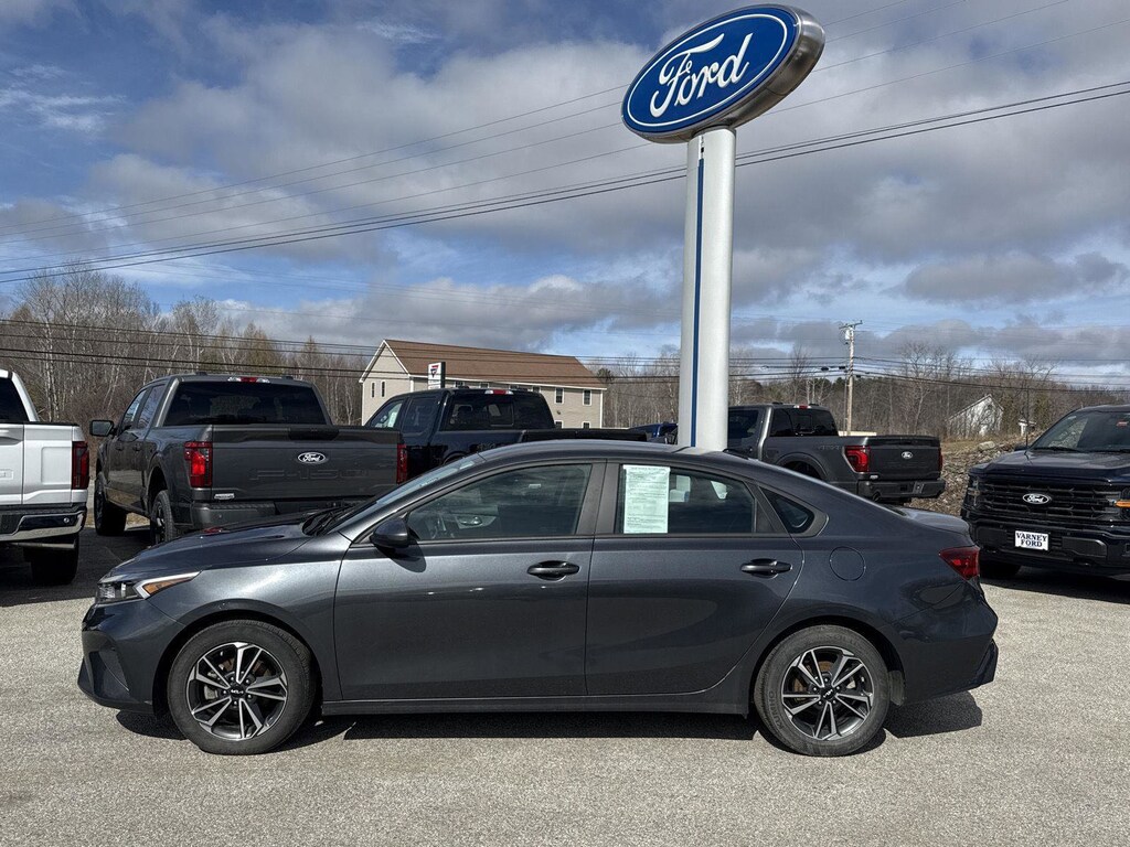 Used 2023 Kia Forte LXS LXS IVT