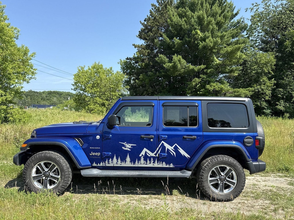 Used 2018 Jeep Wrangler Unlimited Sahara Sahara 4x4