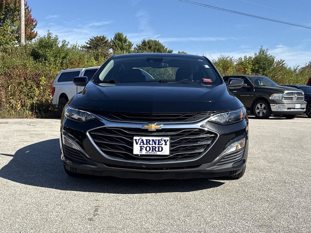 Used 2025 Chevrolet Malibu LT Sedan