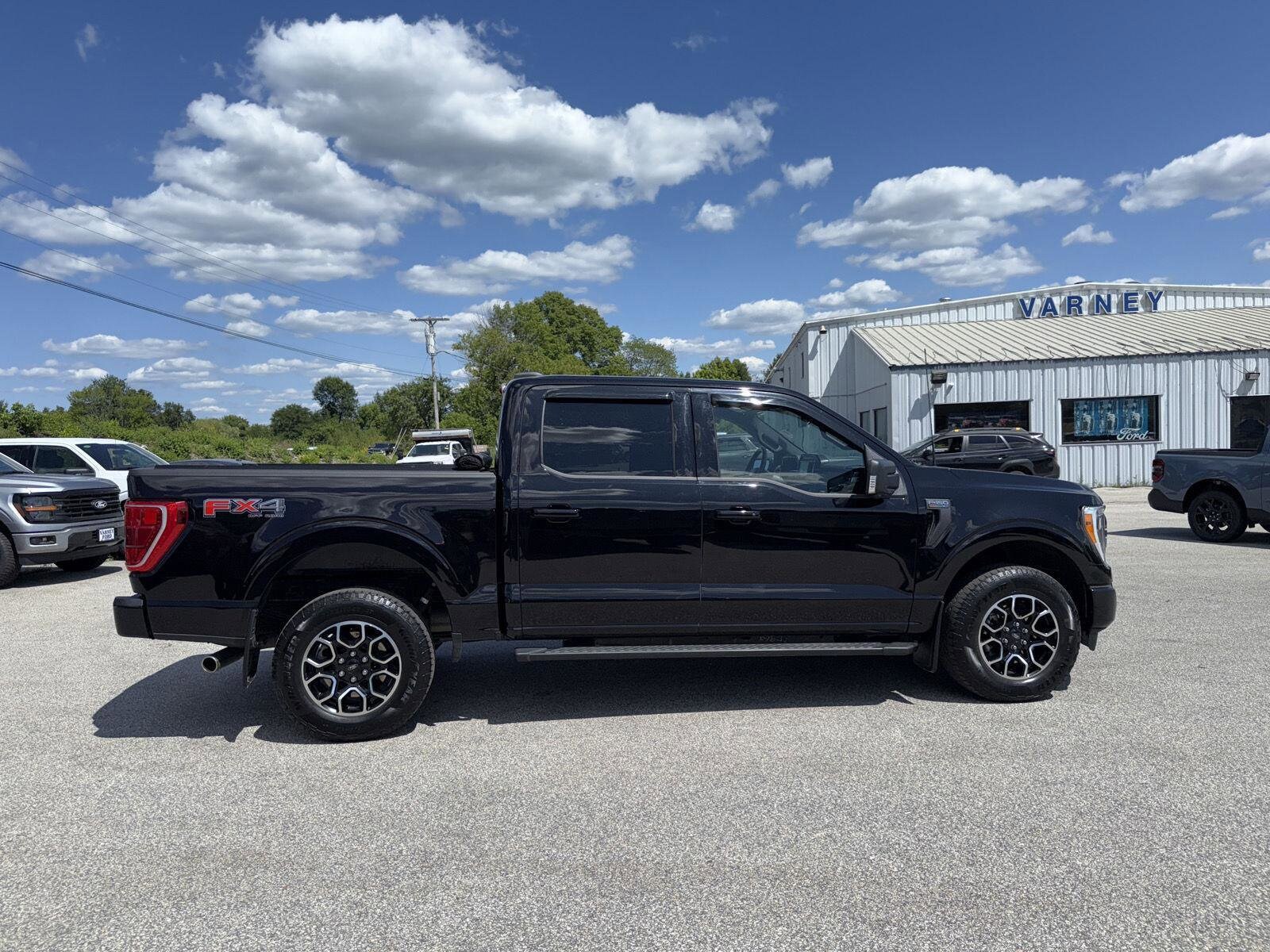 2022 Ford F-150 XLT photo 4
