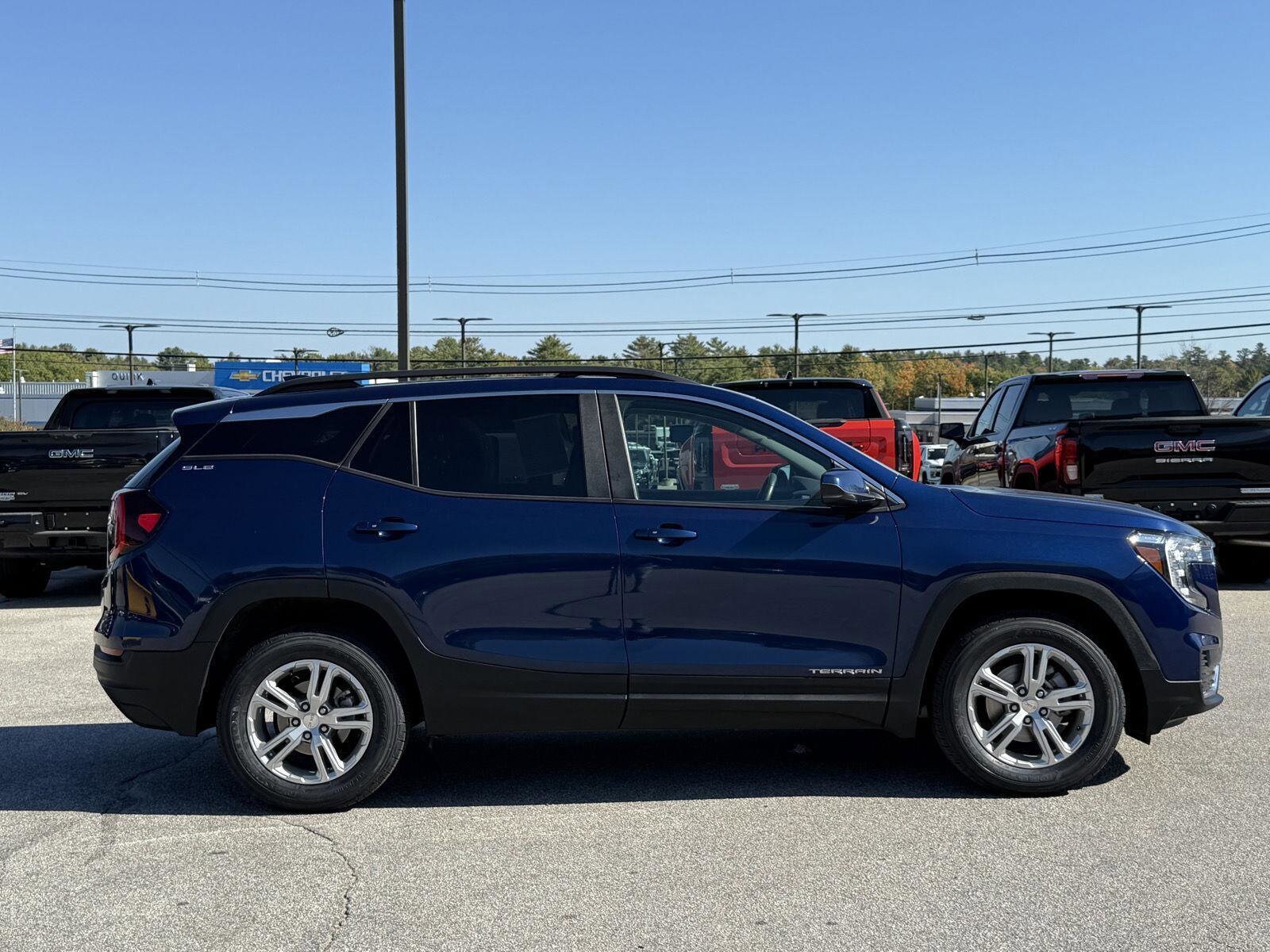 2023 Gmc Terrain SLE photo 4
