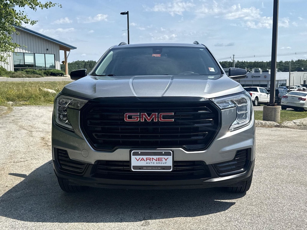 Used 2023 GMC Terrain SLE SUV