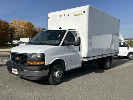 2022 GMC Savana Cutaway Work Van Truck