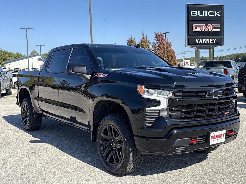 Used 2025 Chevrolet Silverado 1500 LT Trail Boss Truck Crew Cab