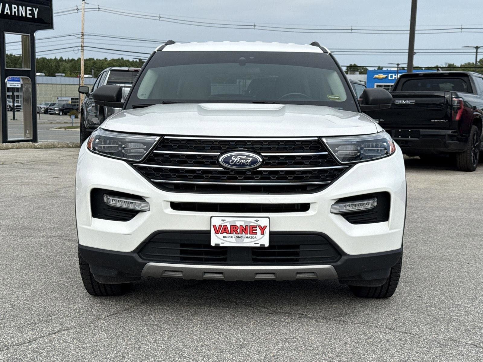 2020 Ford Explorer XLT photo 2