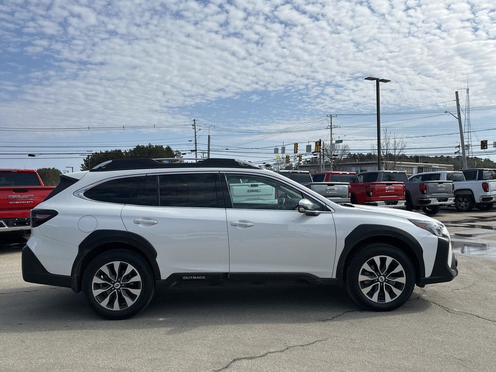 2023 Subaru Outback Touring XT photo 4