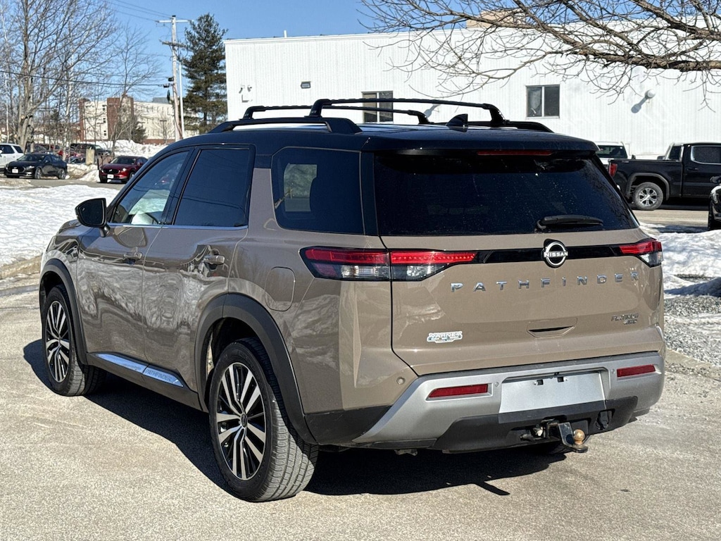 Used 2023 Nissan Pathfinder Platinum SUV