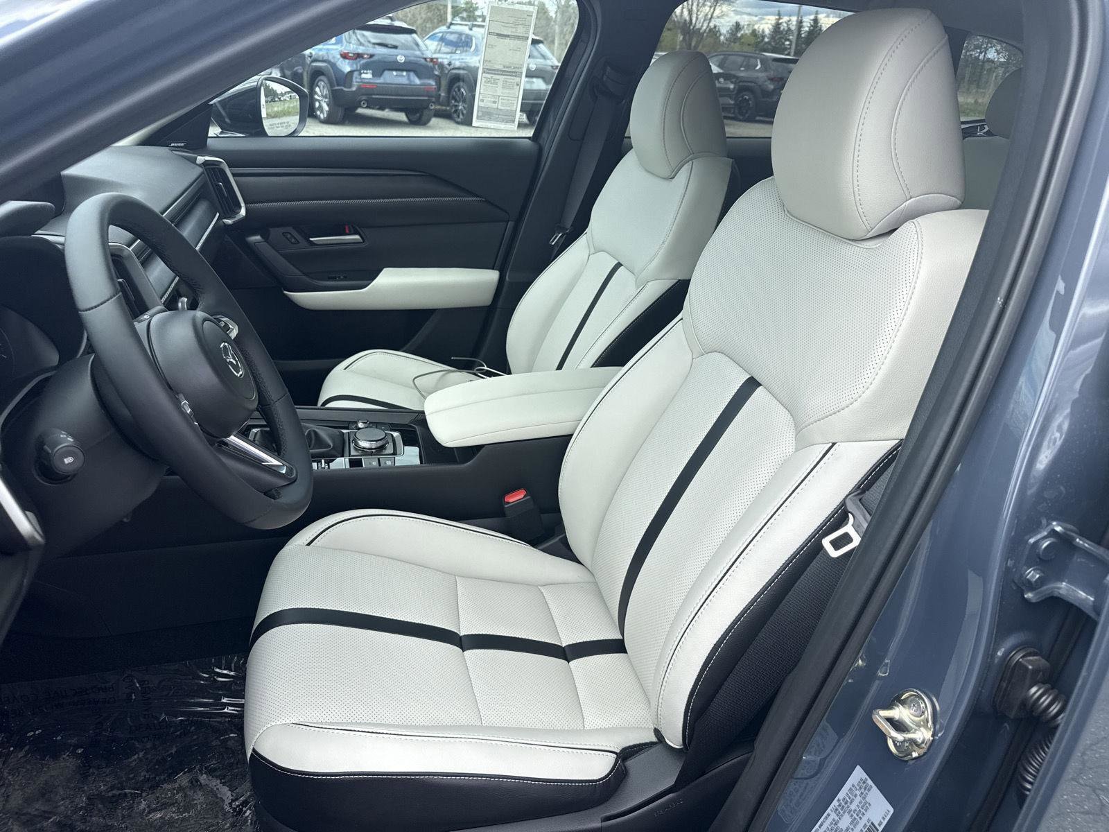 2026 Mazda CX-50 Premium - Photo 11