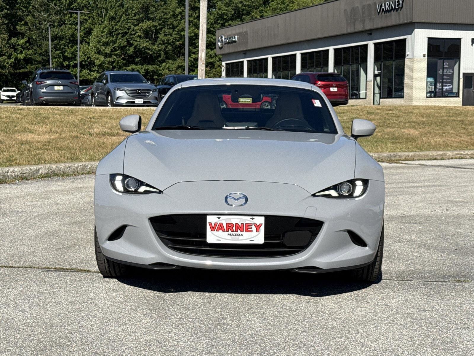 2025 Mazda MX-5 Miata Miata RF Grand Touring photo 2