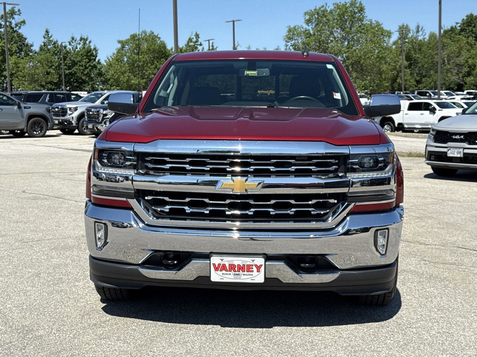 2018 Chevrolet Silverado 1500 LTZ photo 2