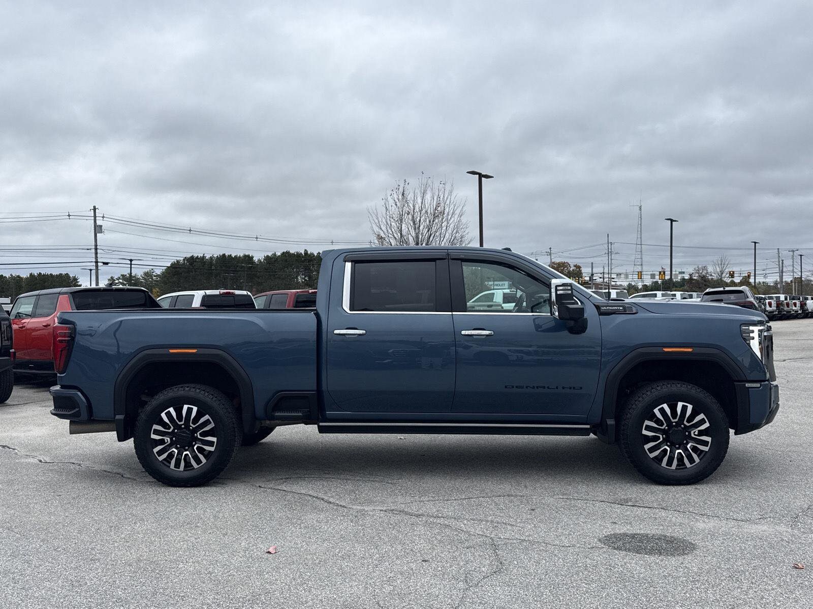 2024 Gmc Sierra 3500 HD Denali Ultimate photo 4