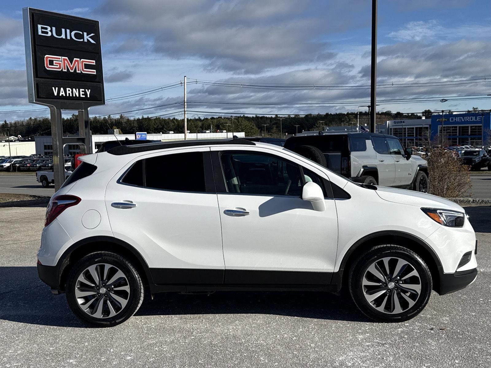2022 Buick Encore Preferred photo 3
