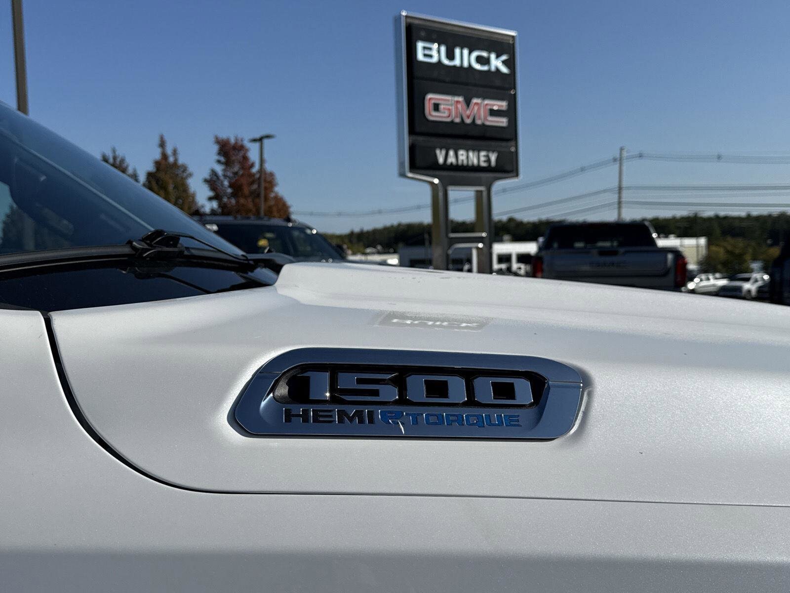 2023 Ram 1500 Longhorn photo 3