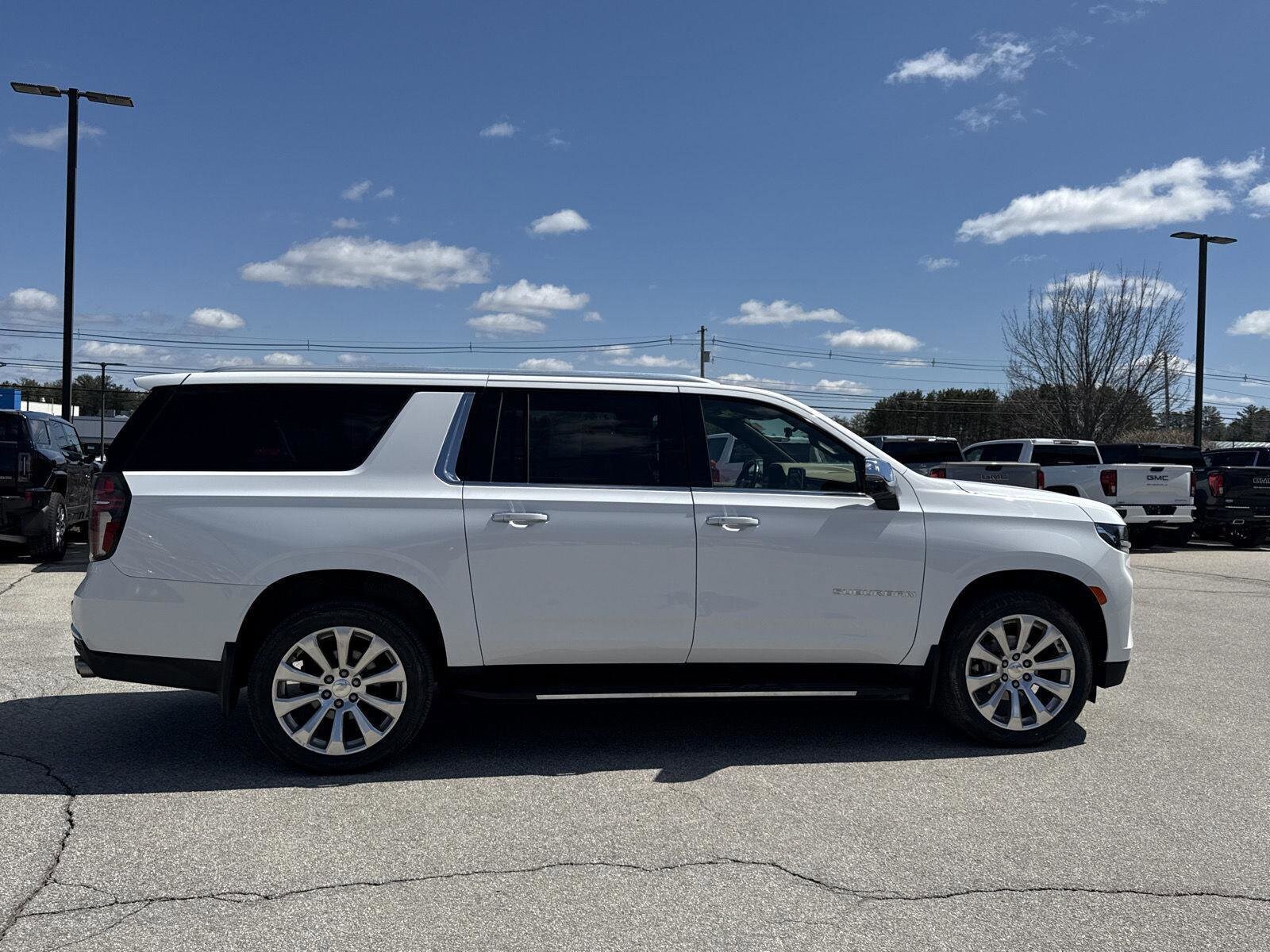 2021 Chevrolet Suburban Premier photo 4