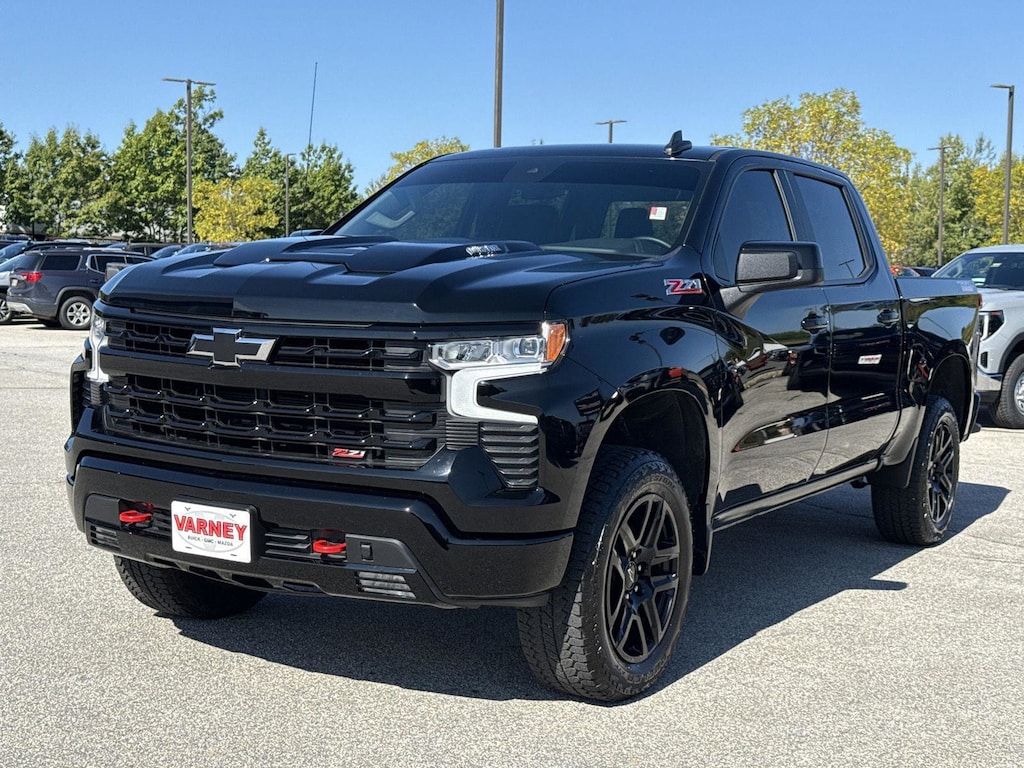 Used 2025 Chevrolet Silverado 1500 LT Trail Boss Truck Crew Cab