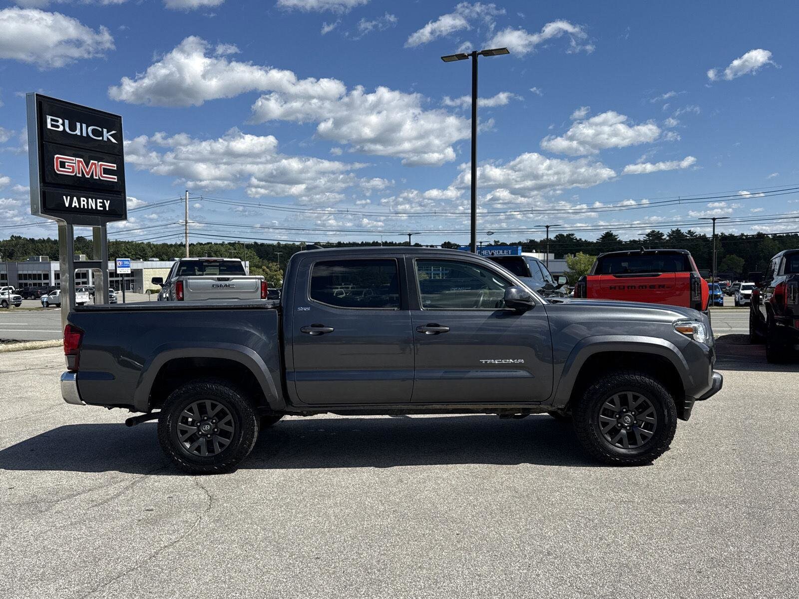 2022 Toyota Tacoma SR5 V6 photo 4