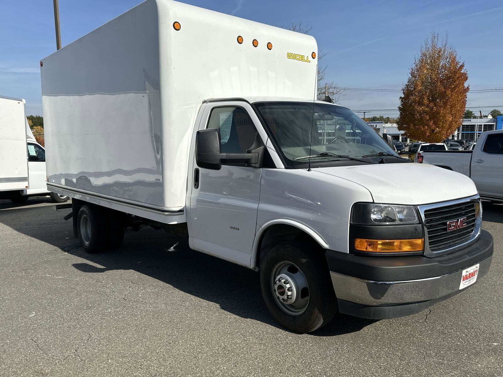 2022 Gmc Savana Cutaway 3500 Base photo 4