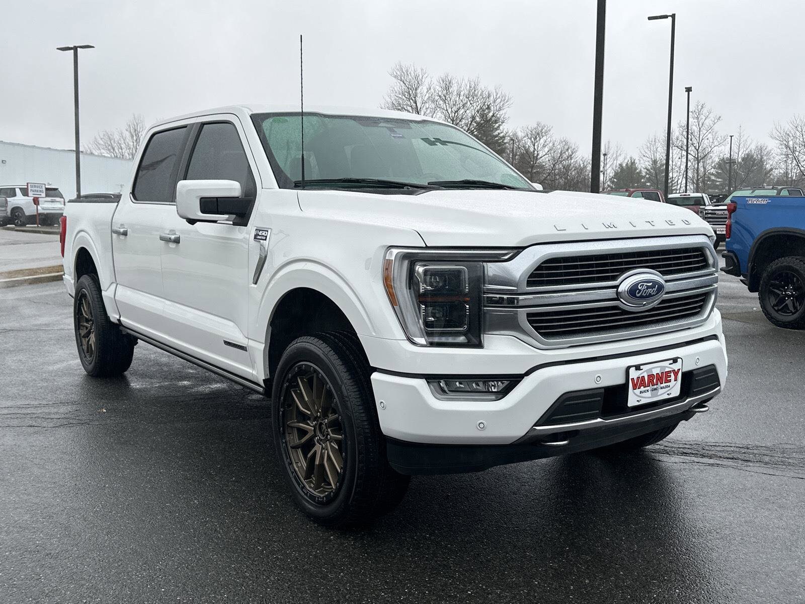 2023 Ford F-150 XLT photo 3