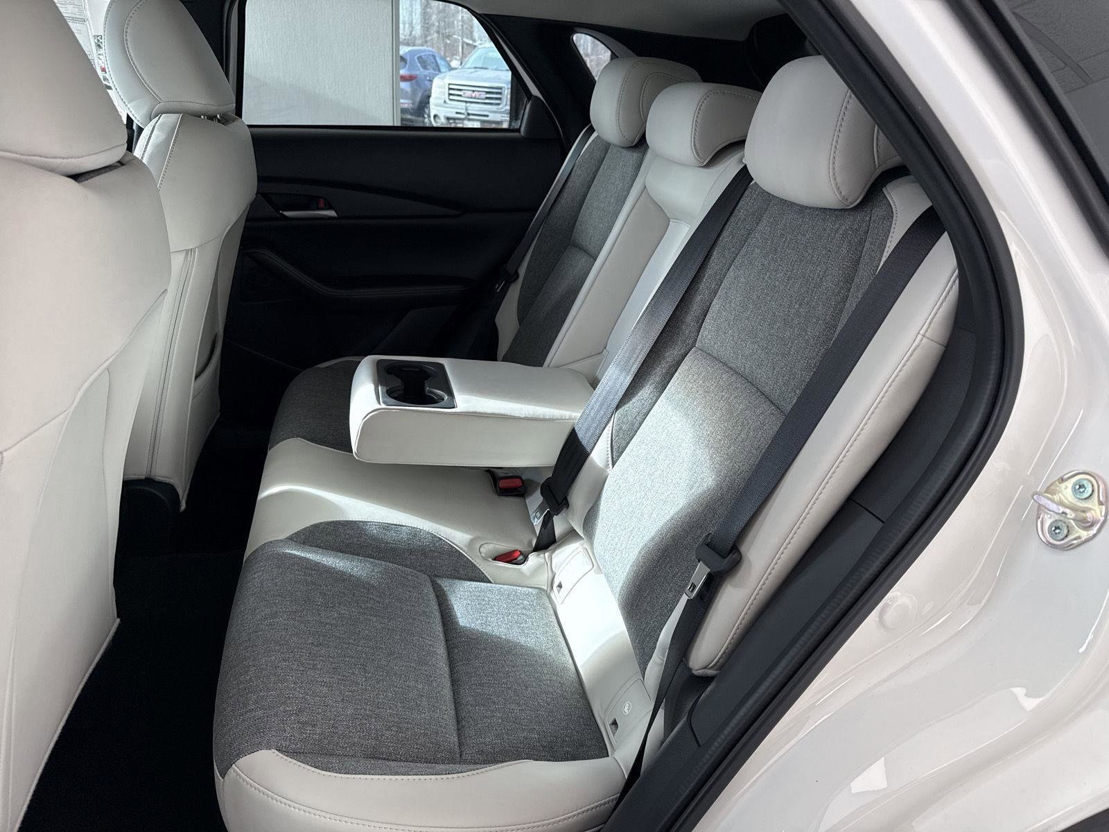 2026 Mazda CX-30 Aire Edition - Photo 12