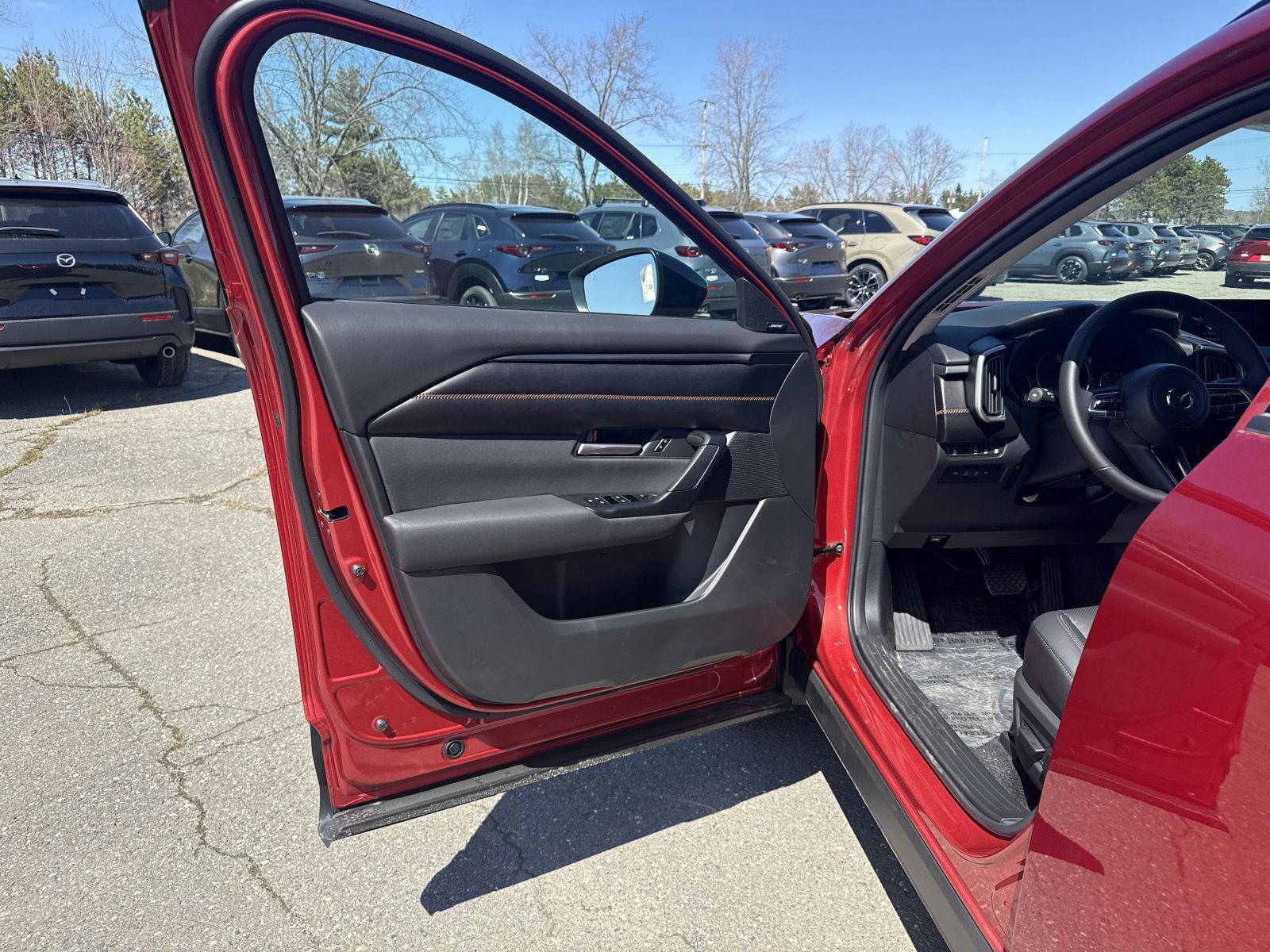 2026 Mazda CX-50 Premium - Photo 10