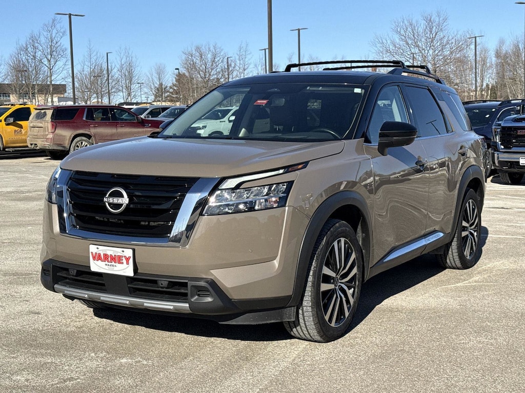 Used 2023 Nissan Pathfinder Platinum SUV