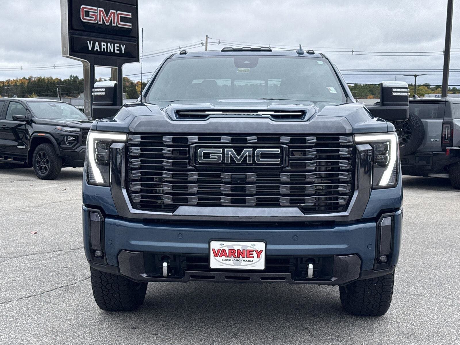 2024 Gmc Sierra 3500 HD Denali Ultimate photo 2