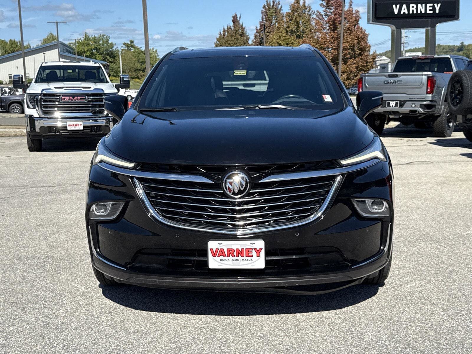 2023 Buick Enclave Premium photo 2