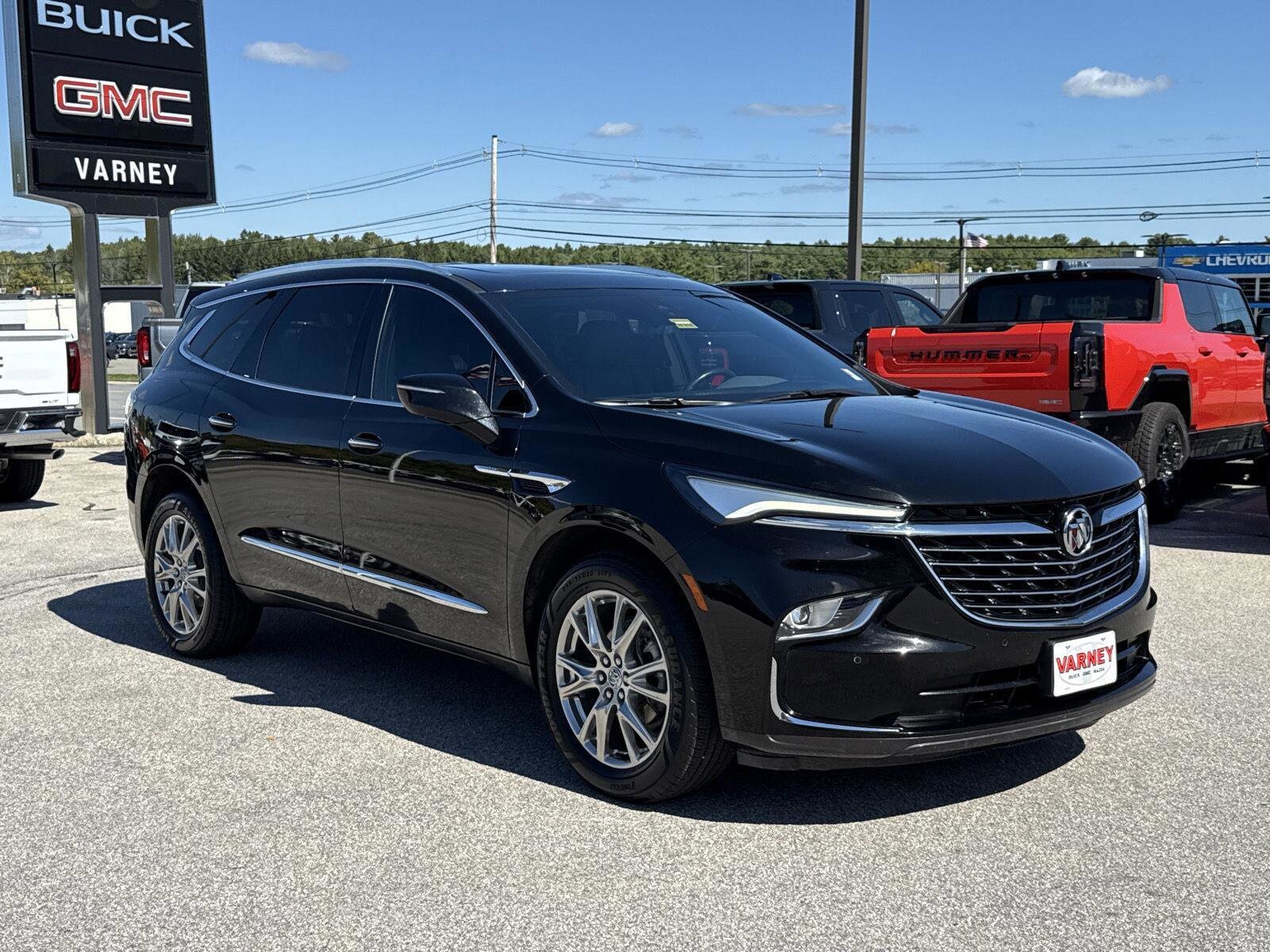 2023 Buick Enclave Premium photo 3
