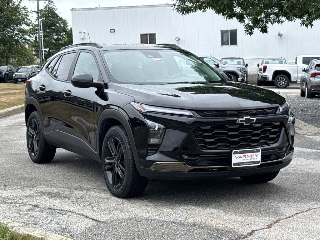 Used 2025 Chevrolet Trax ACTIV SUV