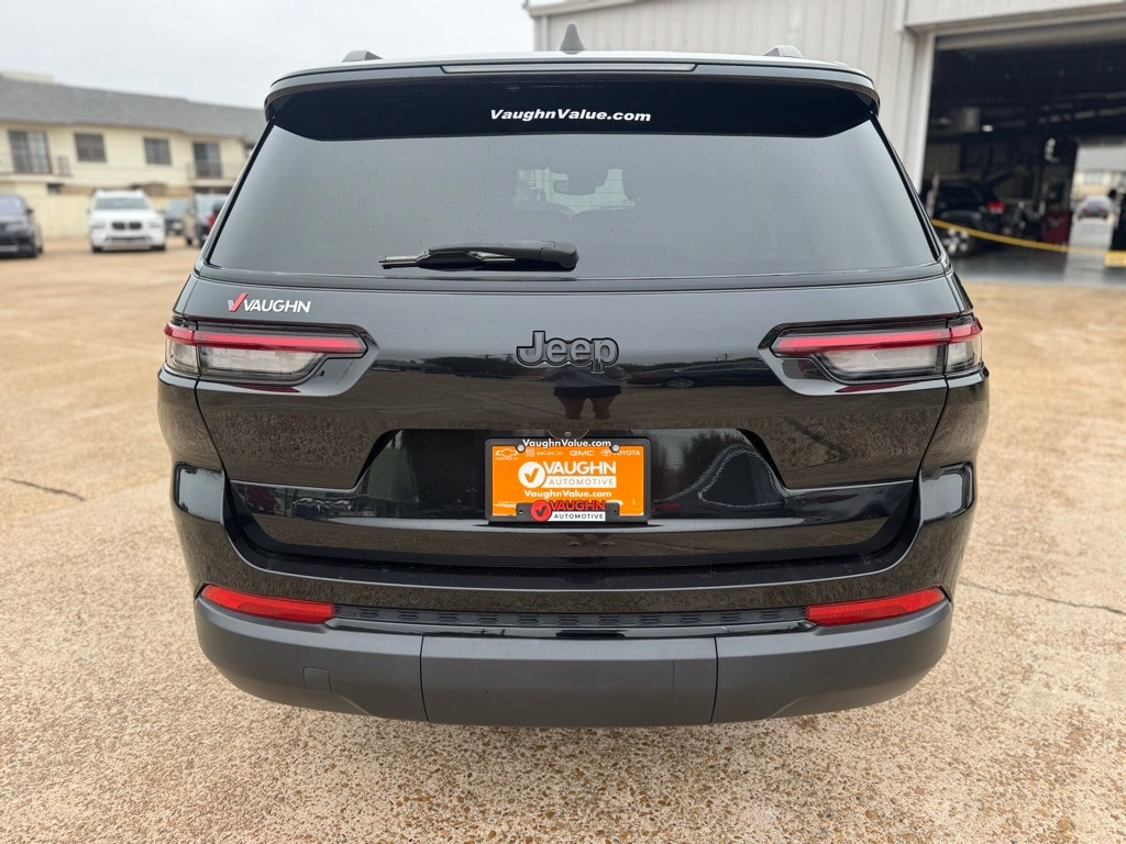 Used 2023 Jeep Grand Cherokee L Laredo SUV