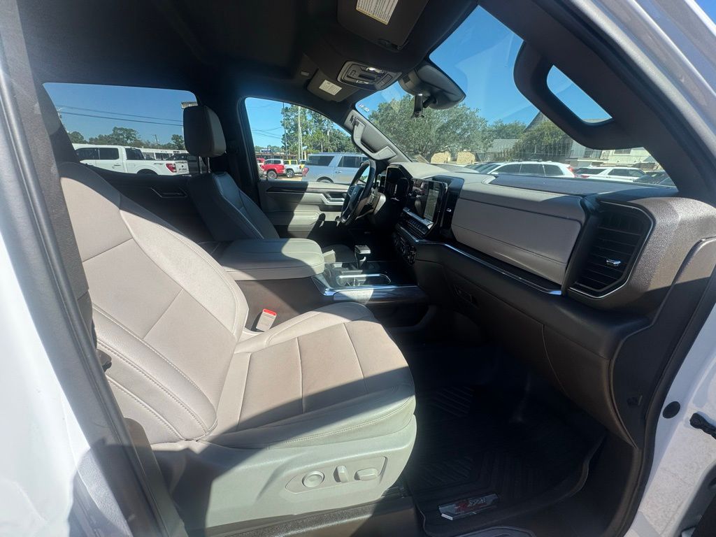 2023 Chevrolet Silverado 1500 LTZ - Photo 20