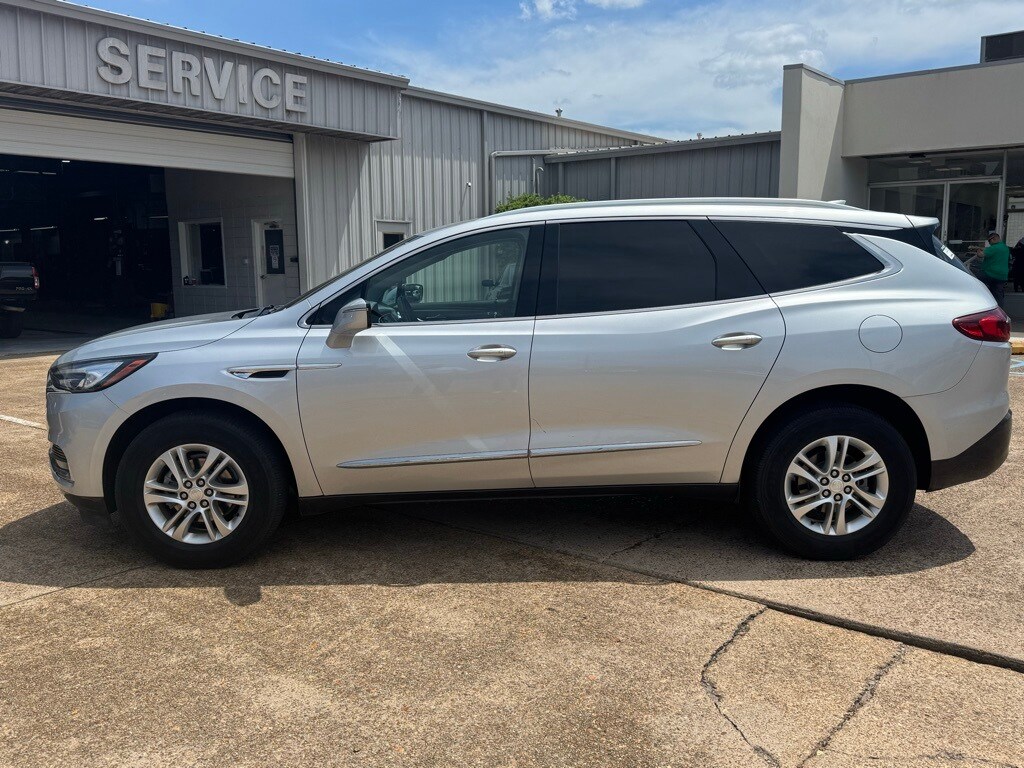 2021 Buick Enclave Premium photo 2