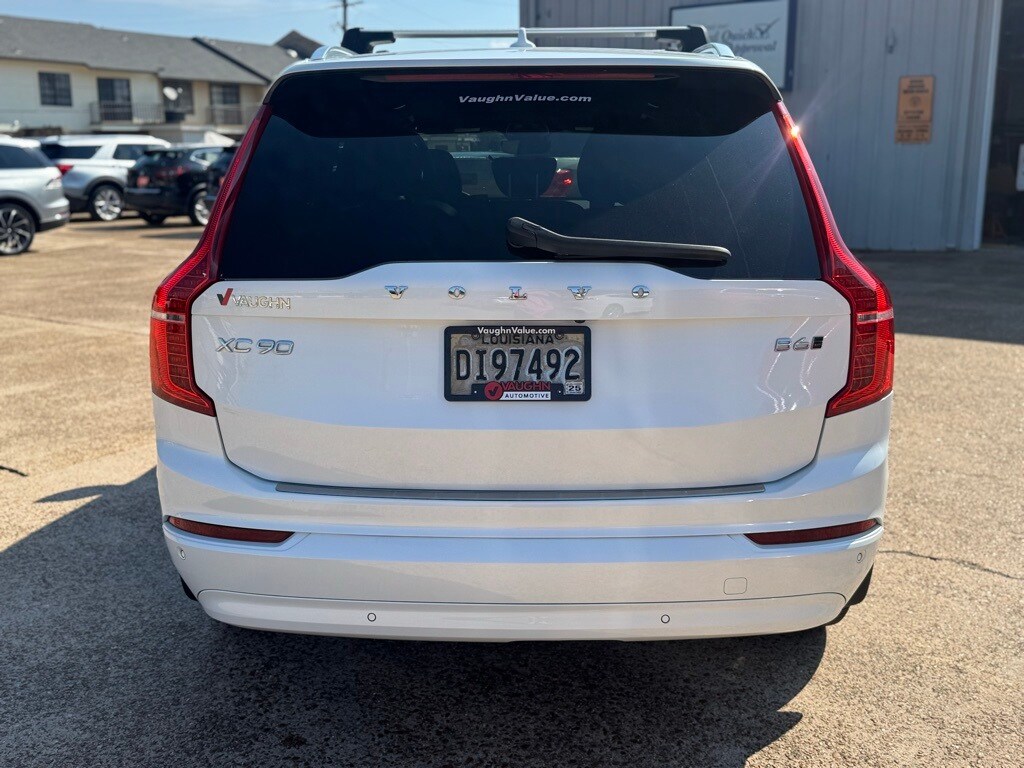 2023 Volvo XC90 AWD Core photo 3