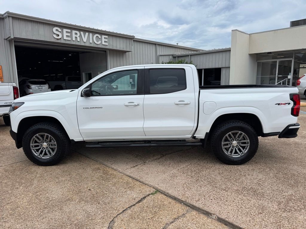 Used 2023 Chevrolet Colorado LT Truck Crew Cab