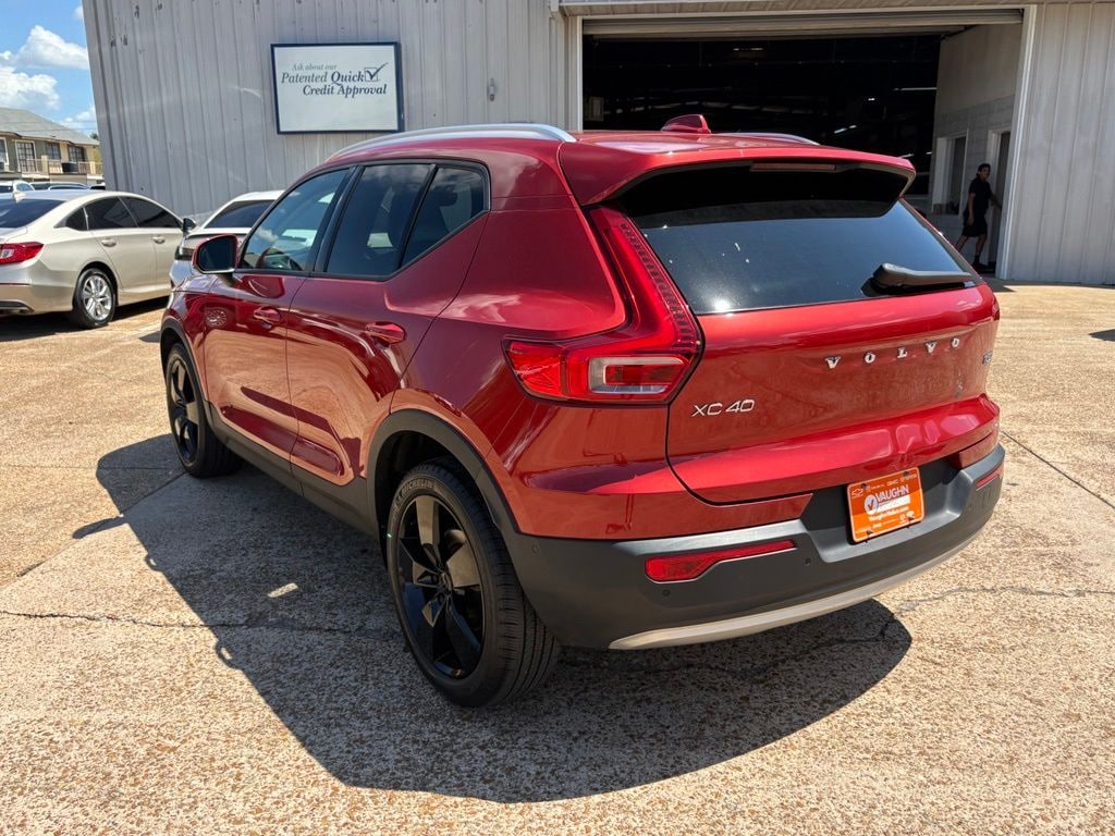 Used 2019 Volvo XC40 T5 Momentum SUV