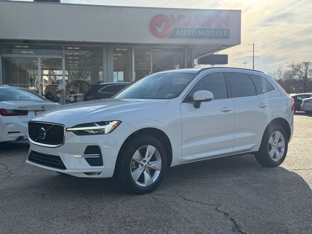 Used 2022 Volvo XC60 B5 FWD Momentum SUV