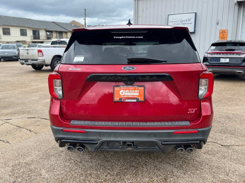 2021 Ford Explorer ST photo 4