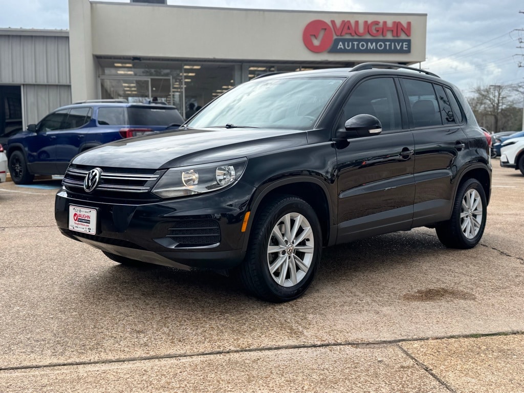 2018 Volkswagen Tiguan Limited Base's photo