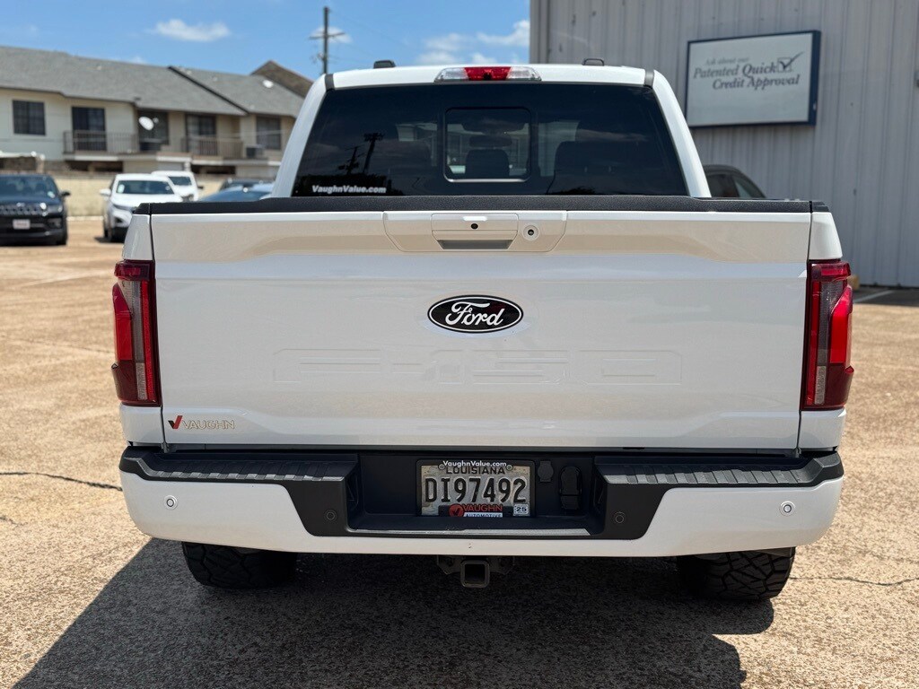 2024 Ford F-150 Platinum photo 4