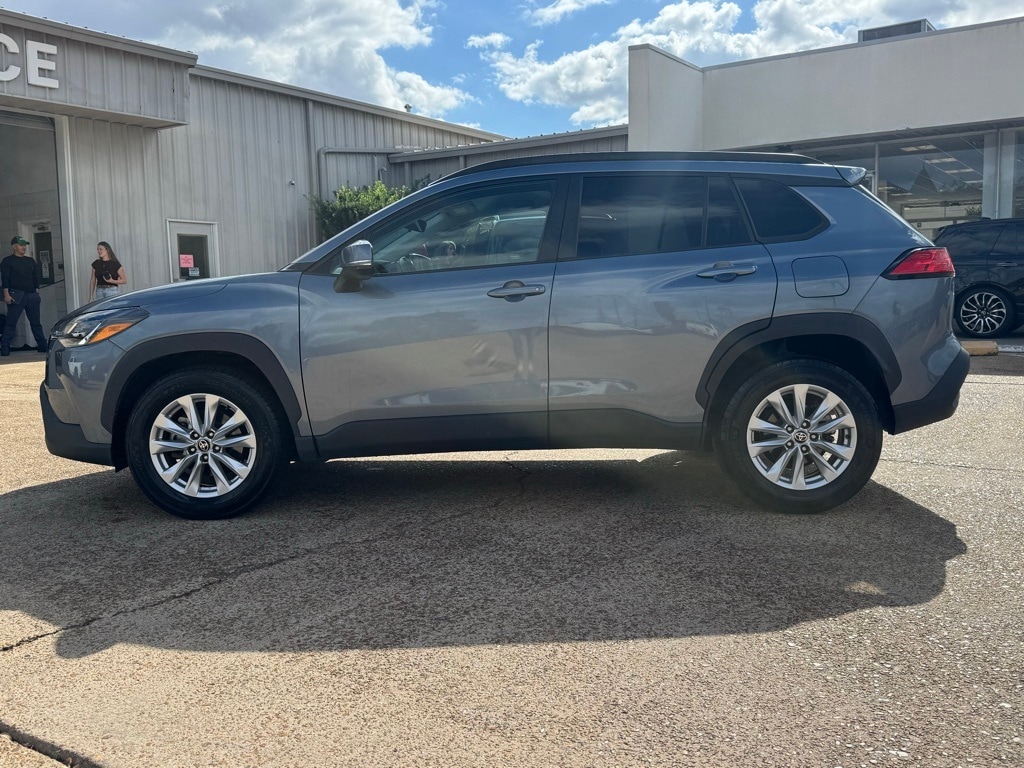 Used 2022 Toyota Corolla Cross LE SUV